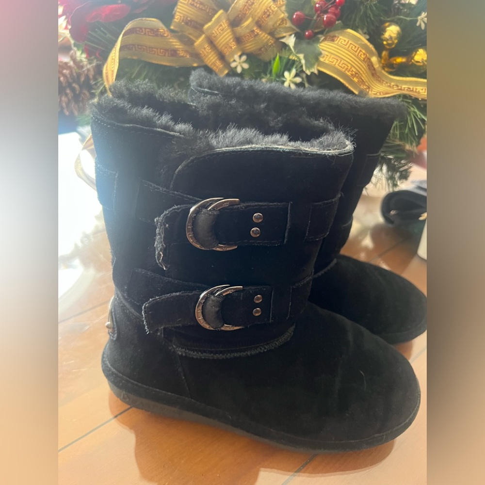 Bear paws 7 womens boots black with buckle